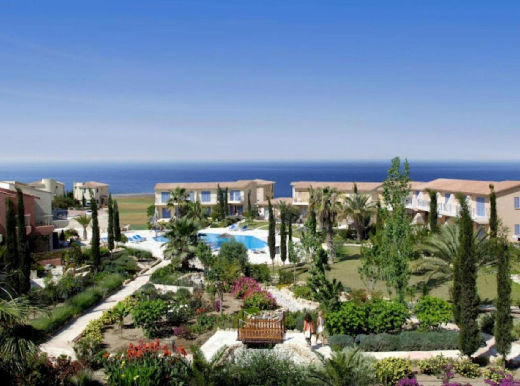 Regina Garden Ap New In Paphos!